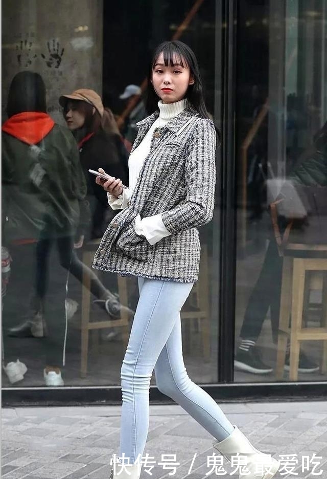 街拍:紧身还是宽松,牛仔裤街头速揽