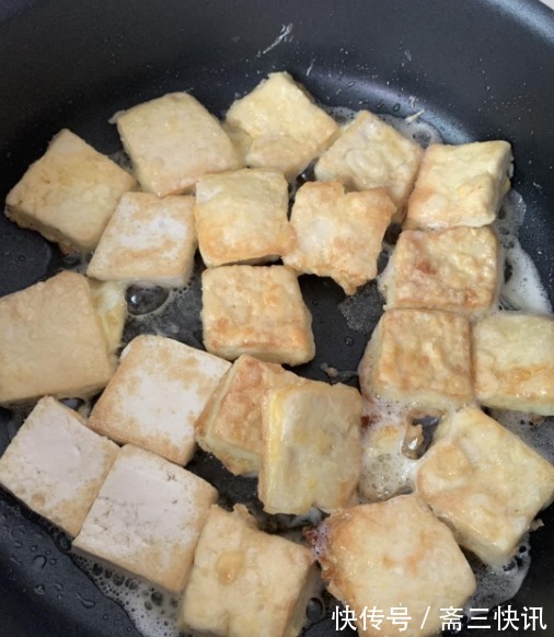 夏季|这两种食材搭配在一起,随便一炒,鲜香又美味,比肉还好吃!