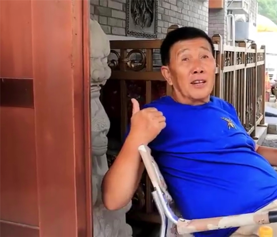 博主|北京胡同土豪大爷27㎡蜗居,红木家具配古董,凡尔赛级的小房子