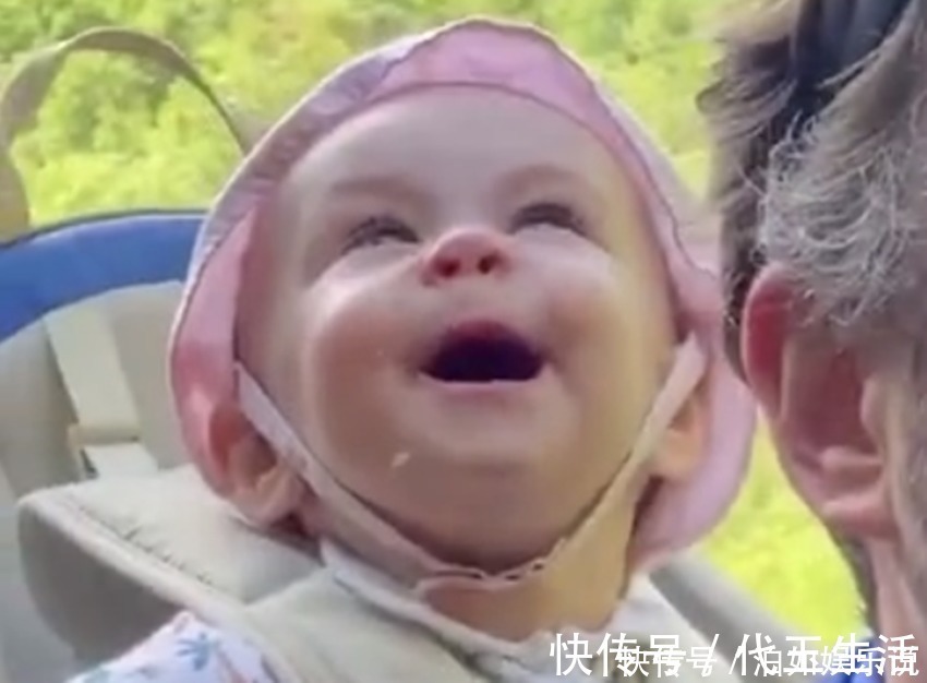 爸爸|爸爸带娃第一次“看瀑布”,娃的表情亮了,网友满眼都是小星星