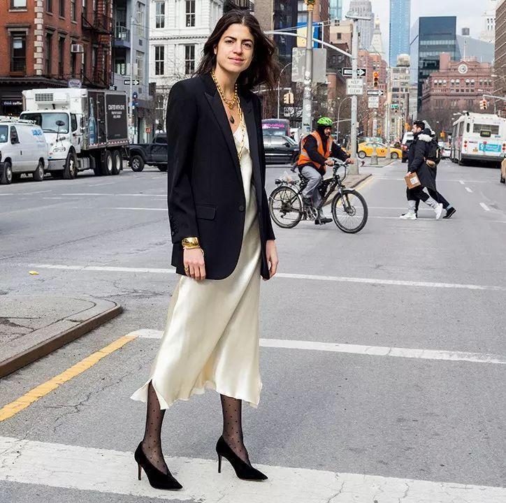 单品|20年前妈妈们穿的衣服又开始流行了复古时尚单品怎么穿才时髦