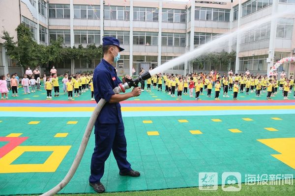 同学们|安全与爱同行 现场直击招远市花样《开学第一课》