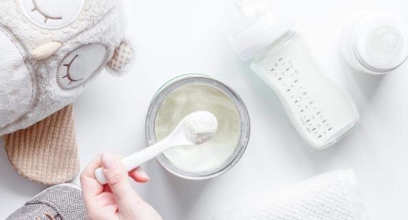 奶粉|两岁宝宝发育关键期,父母手头再紧,这四样东西别给孩子提前戒掉