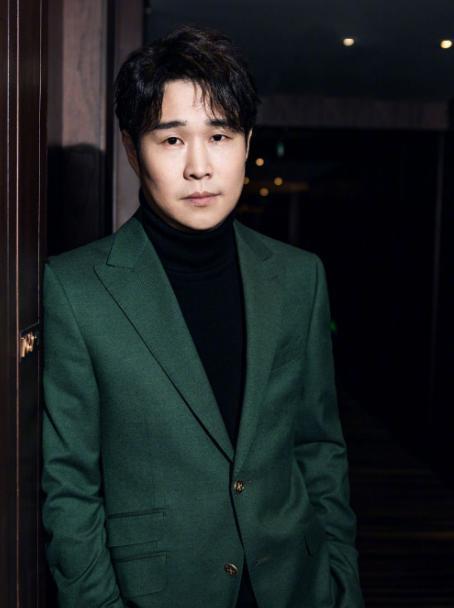 创作&中国“最倒霉”的歌手,写一首红一首,然而自己唱一回黄一回