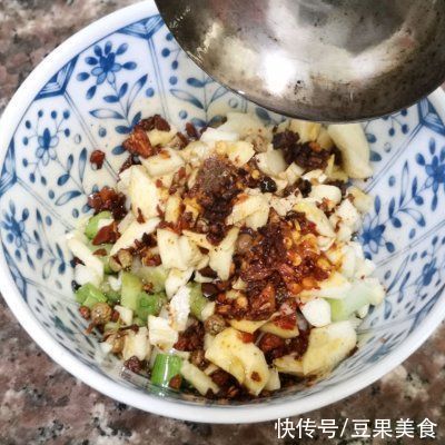 解馋|#助力高考营养餐#无敌开胃解馋酸辣爽口——凉拌青瓜
