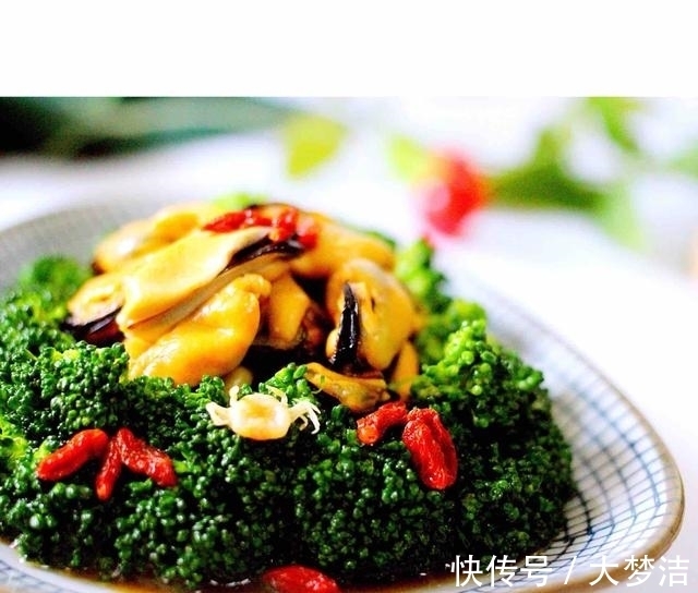 不老女神|女神的“冻龄秘诀”,1周吃3次,养出平滑“牛奶肌”,越吃越年轻