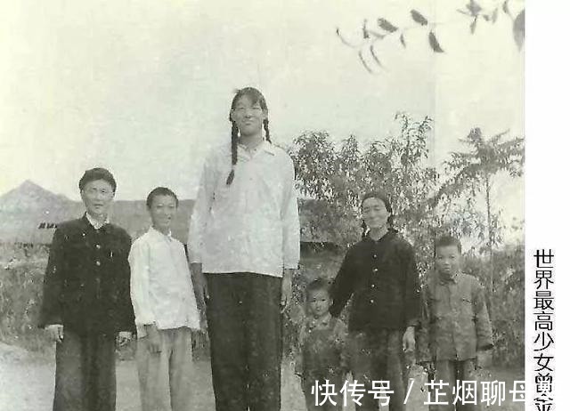 身高|史上吉尼斯女巨人曾金莲5岁能挑水做饭,14岁长到2.34米