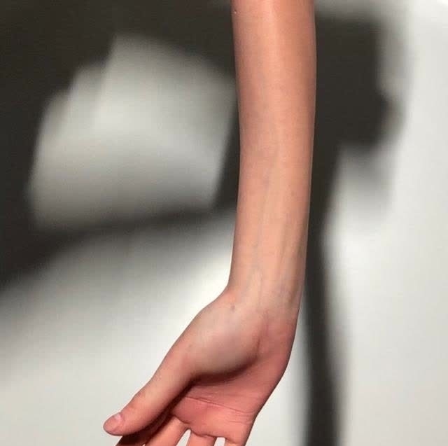 美人鱼|手办不需要做到血管清晰可见,若能做到翻糖蛋糕的细腻,也值了