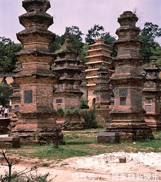 美国|美国人拍摄的80年代少林寺：释永信刚开始全面主持工作，商业气味渐浓