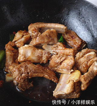 大排骨|最新酱烧大排骨，简单粗暴，好吃到爆，连不爱吃肉的女儿也爱吃呵