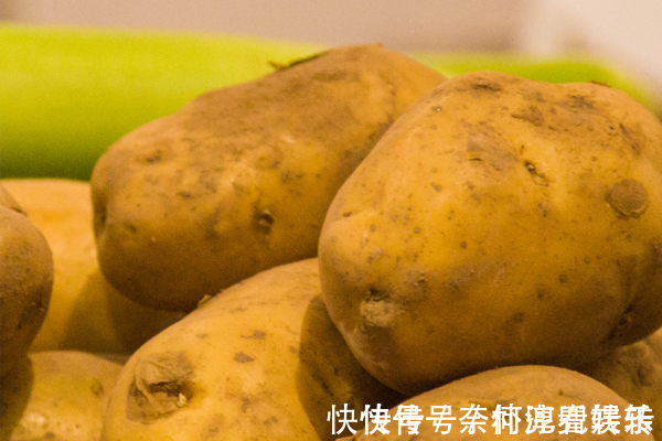 好肝|肝不好的人，多吃“2红”，少碰3物，让肝舒舒服服，养出好肝