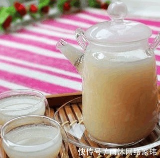 皮肤|皮肤怎么补水每天一碗汤喝出女人好气色