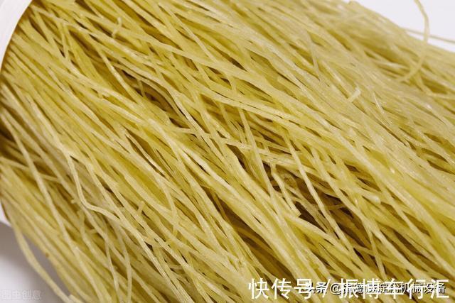 农户|农户选择这种红薯粉条机,一机多用,种类丰富,一天能做几十吨