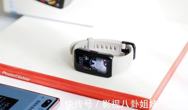表盘|手环竟然也玩全面屏!荣耀手环6上手测评!