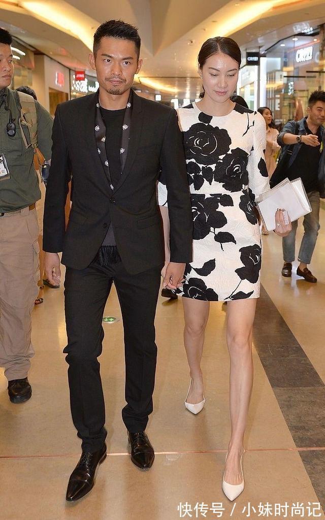 有型|谢杏芳林丹合体亮相,1米78穿短裙秀长腿,两口子一黑一白挺登对裙装裤装西服
