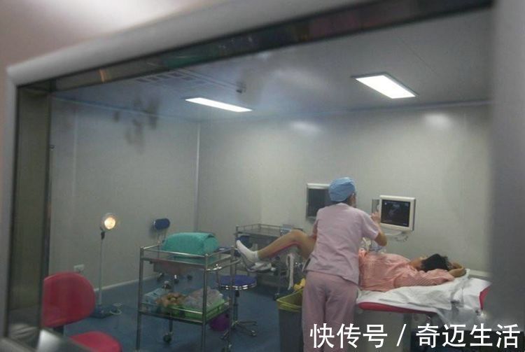 生娃|分娩时遇到“逗逼医生”是啥体验?这些冷幽默,让产妇忘了疼