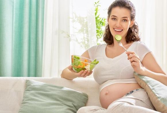 私人空间 40岁宝妈穿女儿初中校服,气质不输校花,网友:是心动的感觉