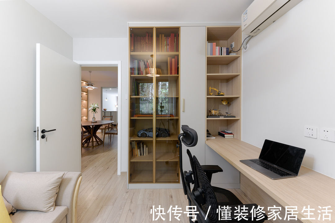 主卧|第一次装修不想后悔！113㎡坚持简装，大白墙少吊顶，耐看还省钱