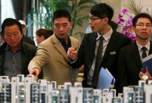 噪音|无论有多少层楼,这三层楼都是黄金,有钱未必能抢得到