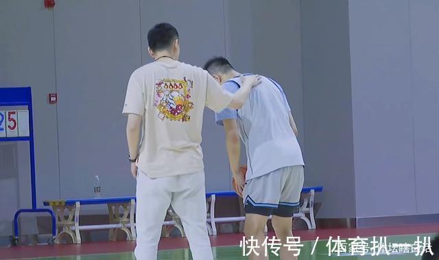 卢梓杰|3人离开球队!辽宁男篮第三阶段大名单出炉 杨鸣重点预防伤病