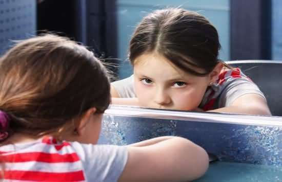 好学生|家有男孩的,这5句话不要轻易说出口,一句比一句打击孩子自尊心