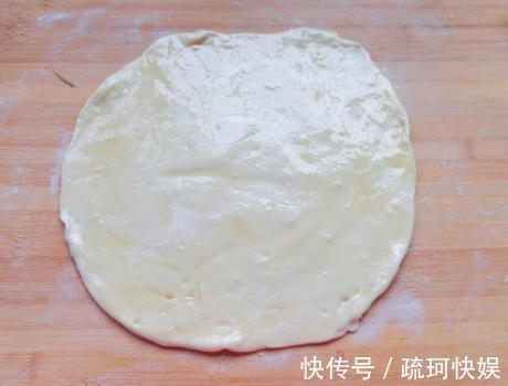 面片|烙饼想要柔软又多层?有人多抹油,有人用开水烫面,其实这都不对