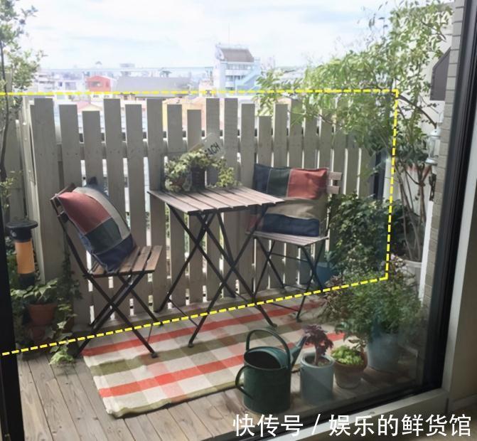 美极了|阳台别花好几万做全景窗了，换木栅栏装饰效果简直美极了，不违建