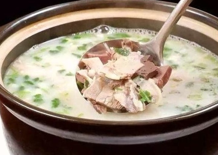 恼羞成怒|慈禧一道汤喝了10年，偶然得知食材，为何恼羞成怒将厨子砍头？