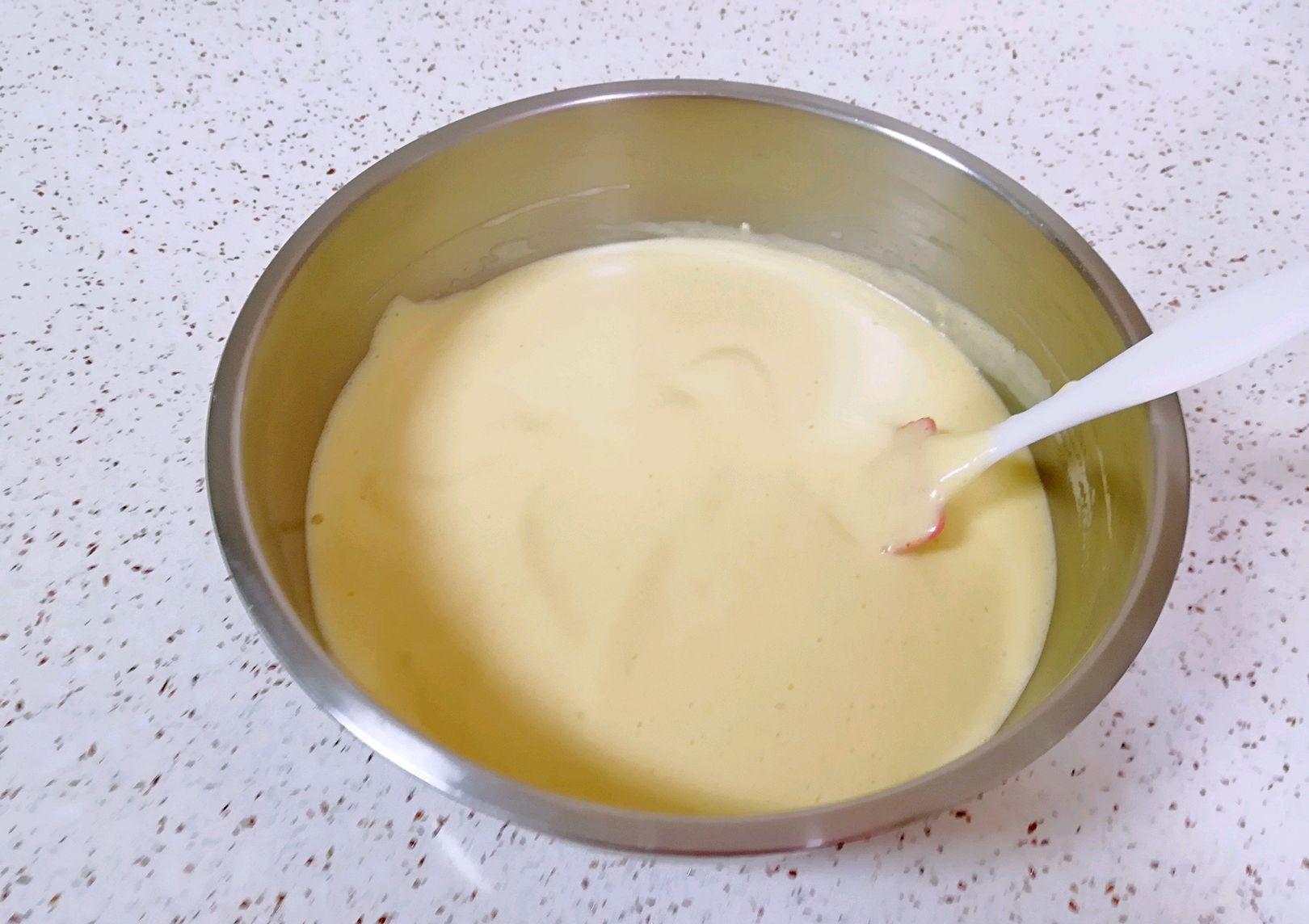 自己在家做蜂蜜凹蛋糕,入口香甜酥软,怎么吃都不腻