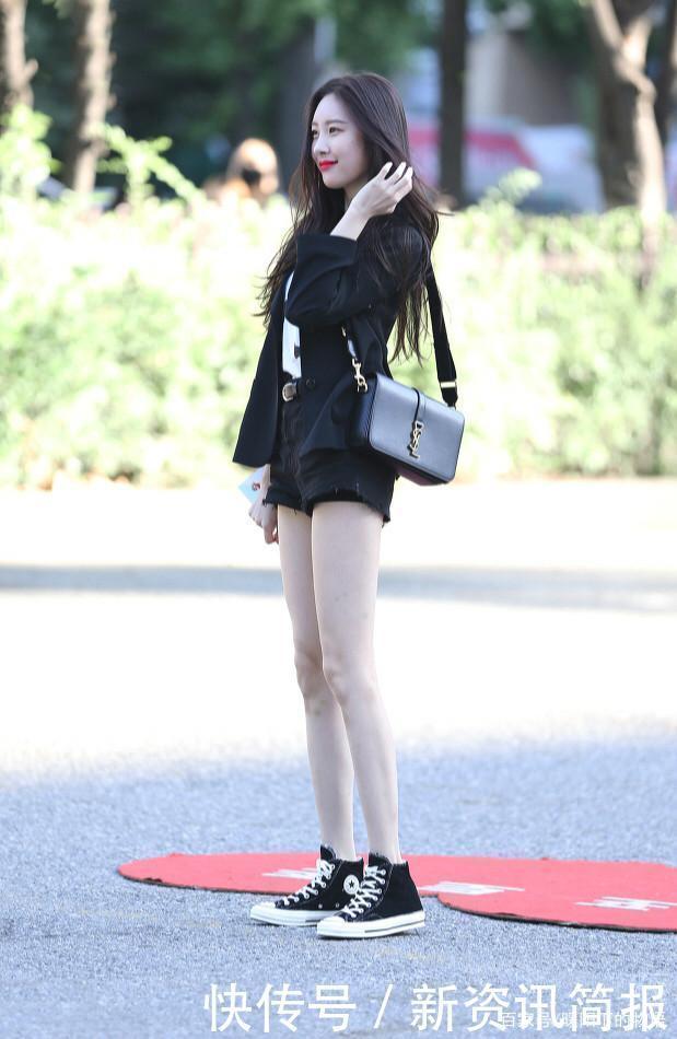 短裤这样穿搭，又帅又靓丽，让你轻松展现出时尚个性的美