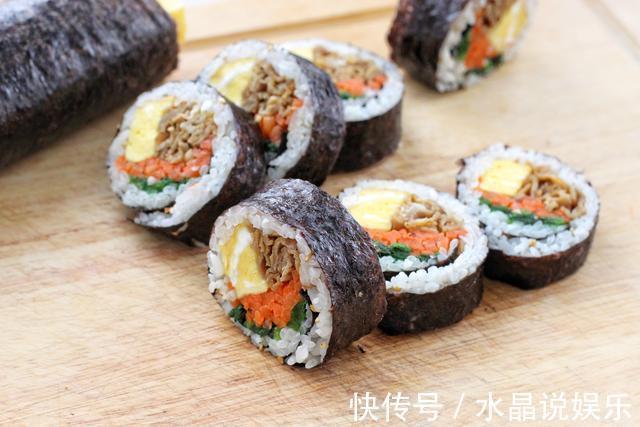 汤匙|在家就能做的韩式料理，饭和菜卷一起，营养丰富又美味，老少皆宜