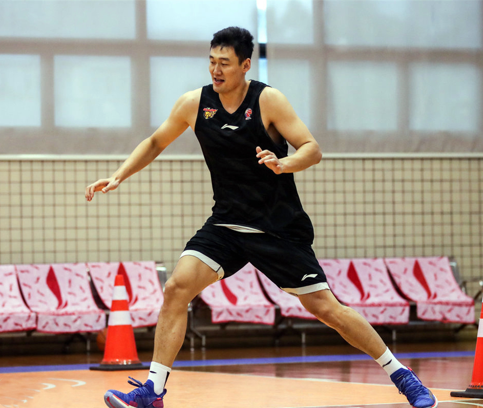 广东宏远|CBA新观察:马布里辟谣,易建联给小胡减压,丁彦雨航又成核心