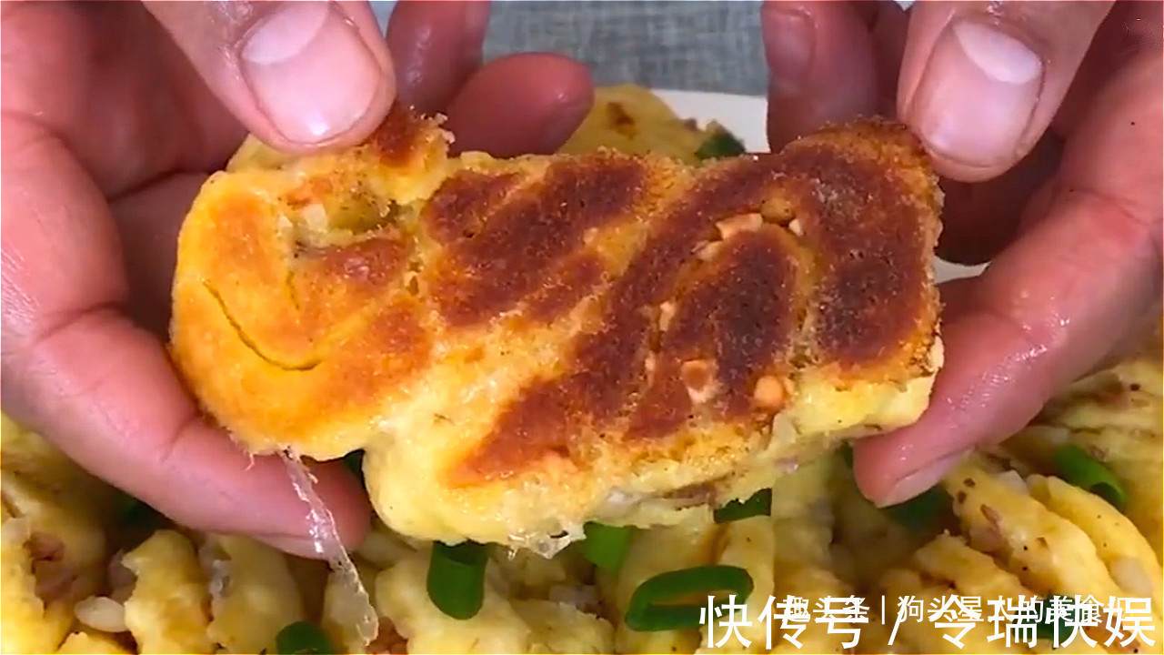 玉米面最好吃的做法，看着都流口水，暄软细腻，越嚼越香