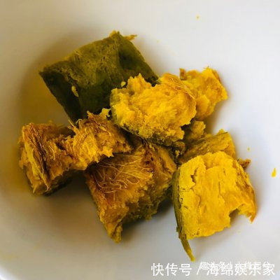 烤南瓜|奶香南瓜鸡蛋饼的懒人做法,简单美味