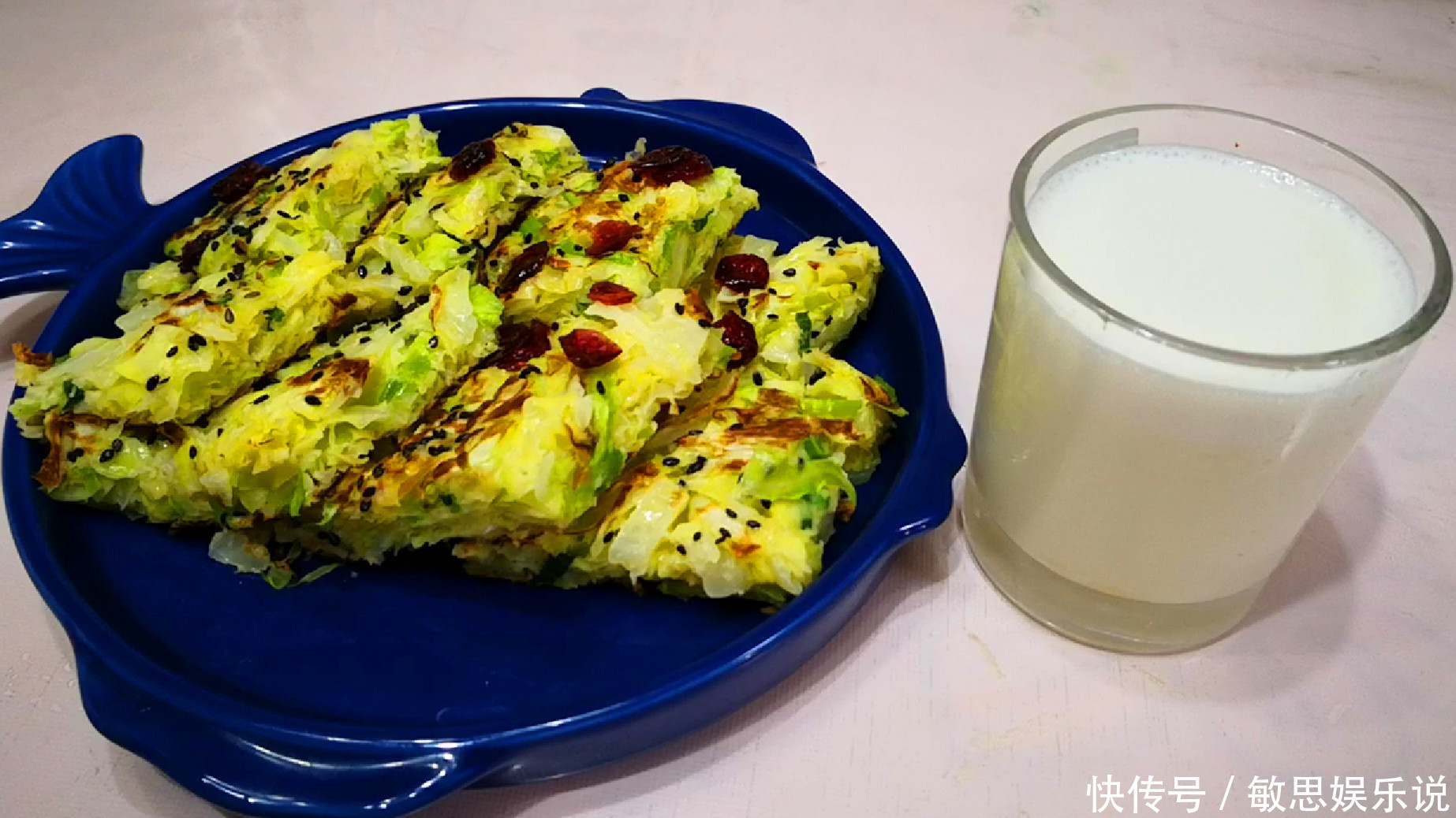 鸡蛋|夏天,包菜别再炒着吃,加2个鸡蛋,出锅比肉还香,上桌瞬间扫光