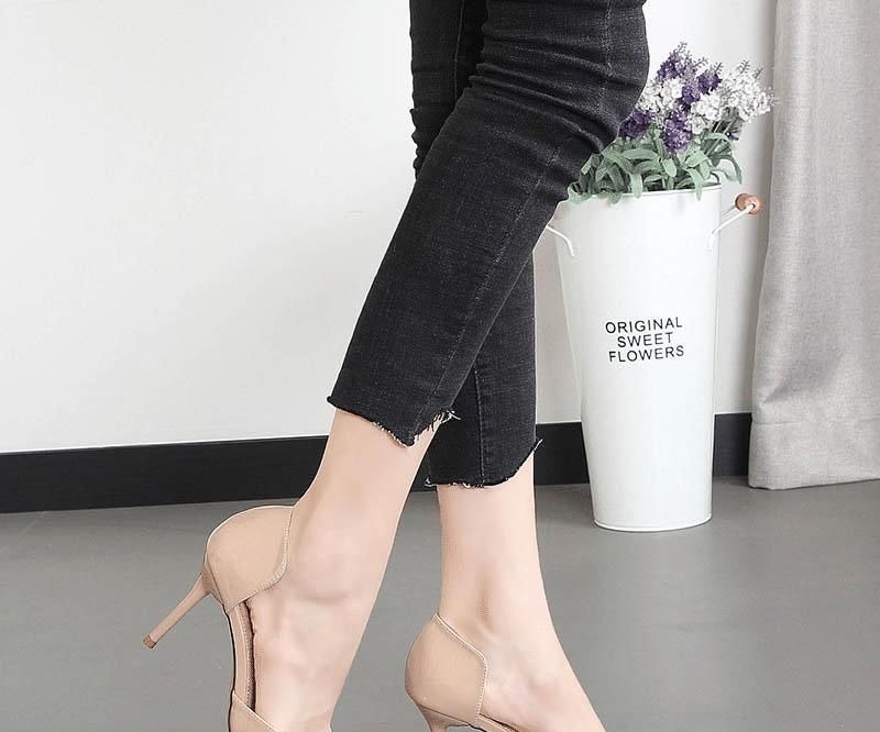 身材高挑 个子不高的女人只需一双高跟鞋,让你分分钟变成大长细腿