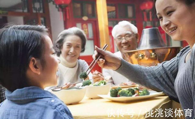 家长期|“奶奶为什么住咱家不走?”妈妈的回答,让一旁的老人潸然泪下