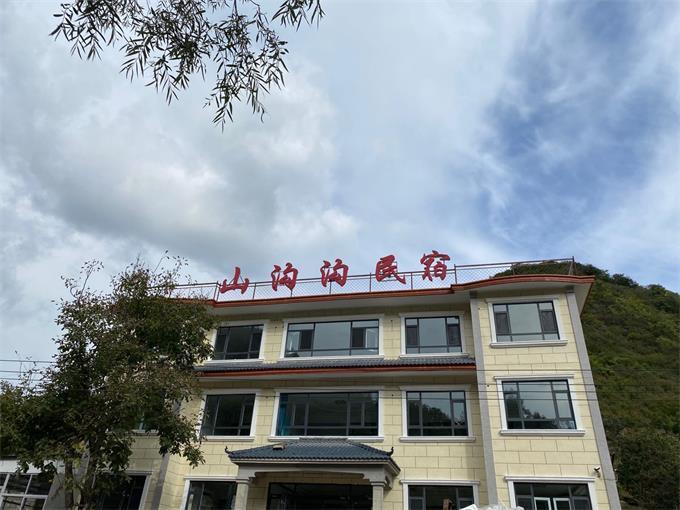 上线|春暖花开时,不仅要看青松岭美景,还要吃兴隆山沟沟民宿特色美食
