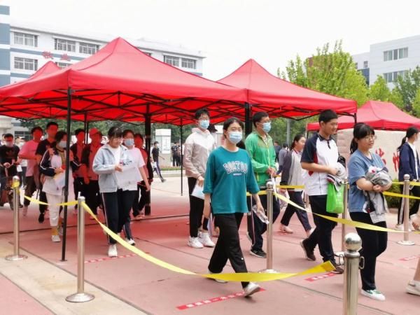 德州|加油，莘莘学子！直击高考首日，德州3.4万余考生考场逐梦