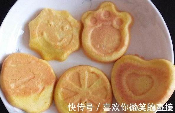 早餐就该吃它,鸡蛋搅好锅里一摊,香甜柔软,孩子连吃一周都不烦