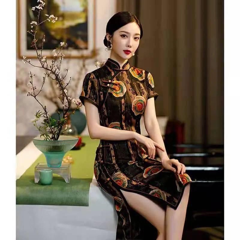 天生适合穿旗袍的女人，身上有3个“特点”