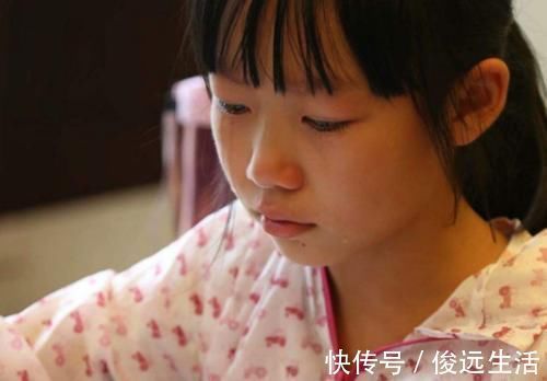 自卑|小时候有过这3种经历的人,长大很容易自卑,你经历过哪种?