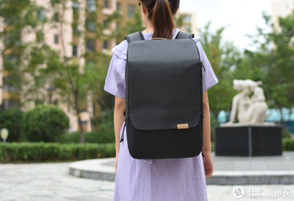 拉杆箱|君的生活日志 篇七十六:简约设计,丰富储物能力,地平线8号零感背包体验!