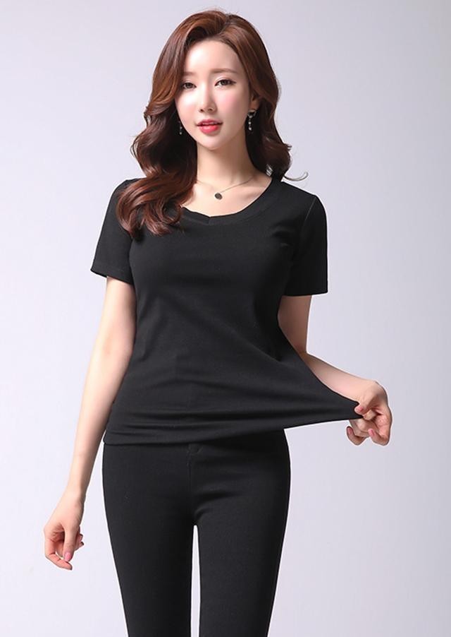 时尚|街拍性感紧身打底裤小姐姐,时尚优雅的美女特别有时代韵味