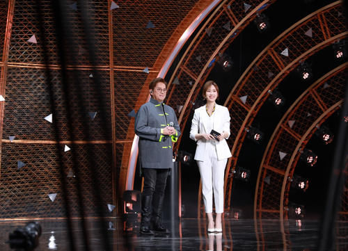 主持人大賽選手尹頌簽約央視，賽道亞軍王嘉寧簽約只是時間問題