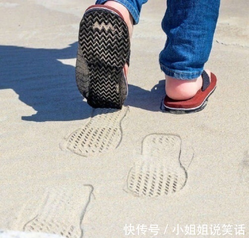 |“笑话:高考查到分数后,我对班主任说:还真被你这个乌鸦嘴说中了”