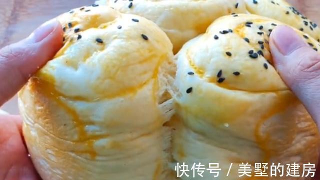 保鲜膜|面包这样做,口感细腻,气孔均匀,入口绵软香甜,真的是非常好吃