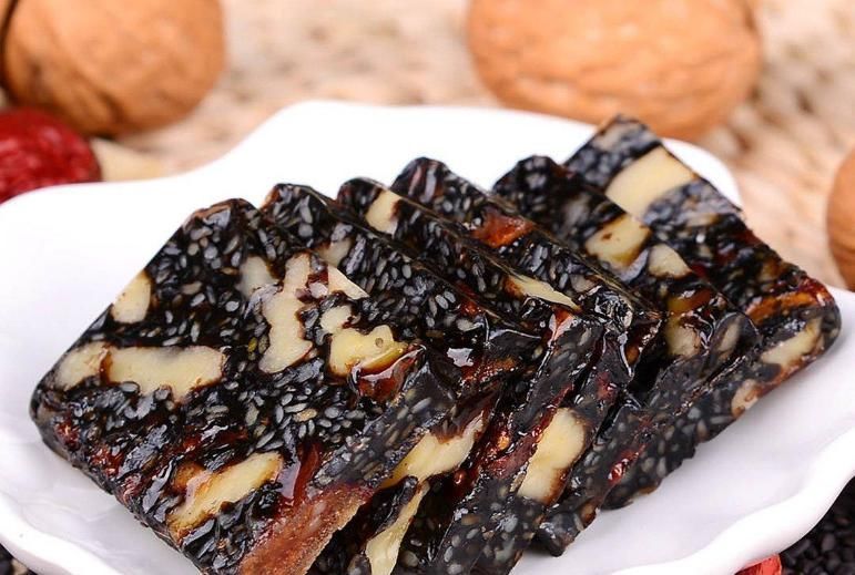 脚步|40岁后的女性,不想老得快,几种食物常吃,拖住衰老的脚步!