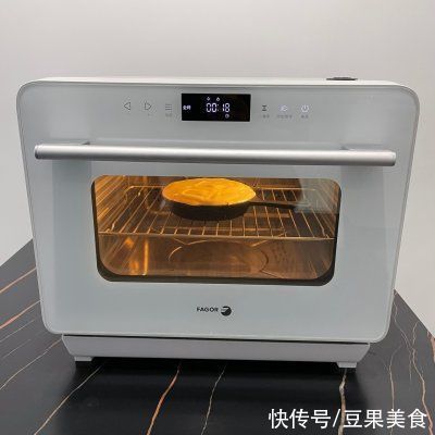 孤独的美食家|超简单｜比戚风蛋糕还好吃??鸡蛋热香饼