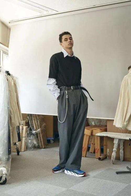 会穿搭的人，裤子都爱这种类型